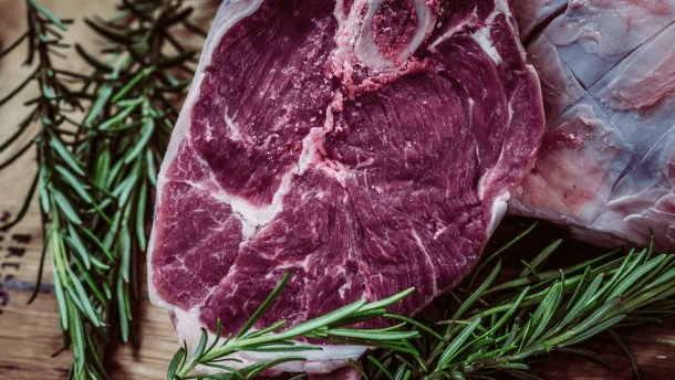 Цим продуктам не місце на дверцятах холодильника: вони втратять свіжість
