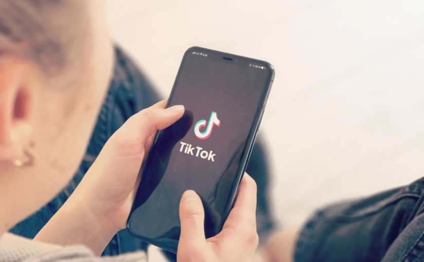 «Улыбка Джокера» — смертельная забава подростков в TikTok ➤ Prozoro.net.ua