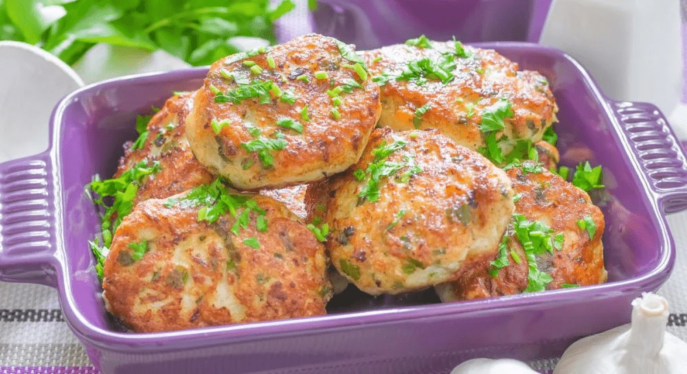 Советы хозяек: как сделать куриные котлеты нежными и вкусными