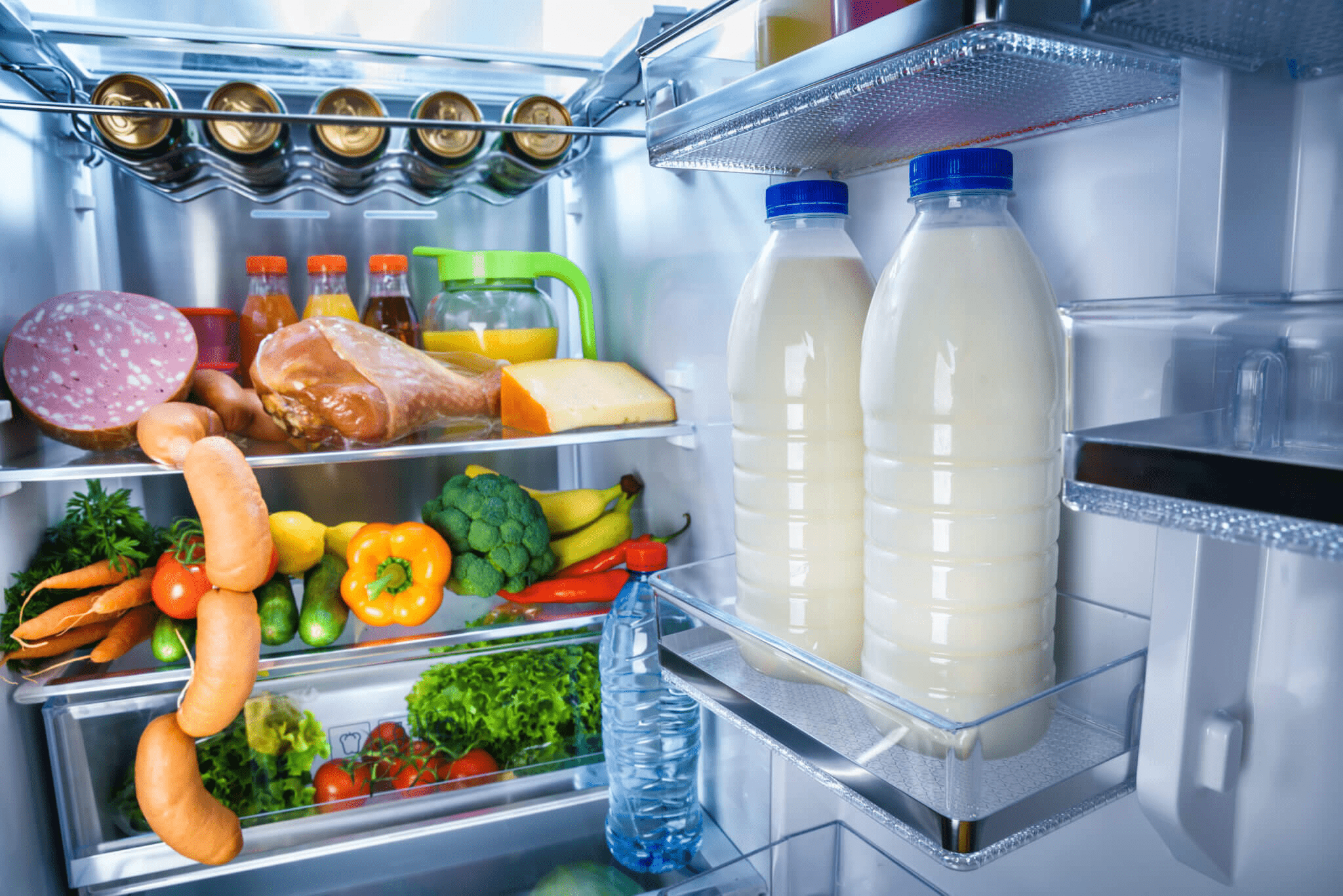 Цим продуктам не місце на дверцятах холодильника: вони втратять свіжість
