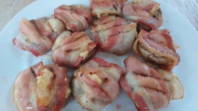 Шашлык из шампиньонов в беконе