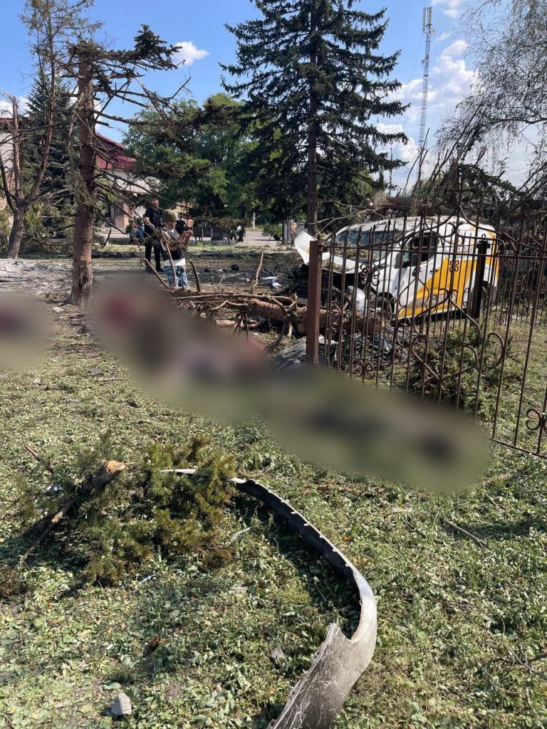 Россия массово убила людей в Донецкой области в момент выдачи пенсий 4 Россия массово убила людей в Донецкой области в момент выдачи пенсий
