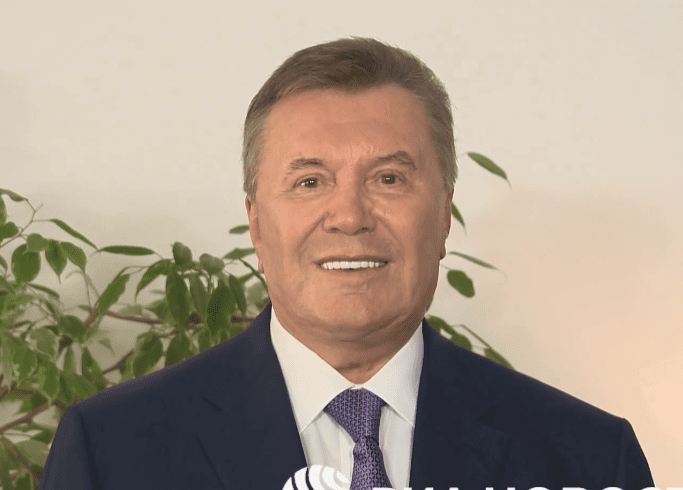 Нові зуби Януковича стали приводом для хвилі жартів у мережі (фото) ➤ Prozoro.net.ua
