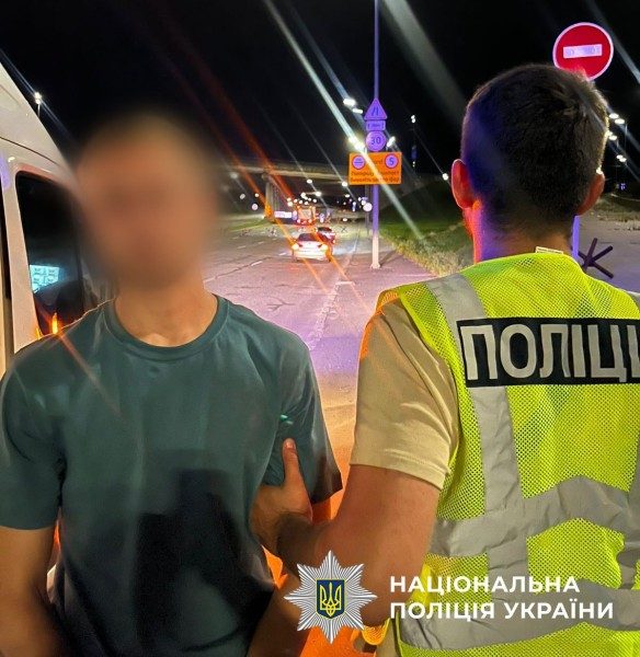 Мужчина ограбил военную, которая проходила лечение в Киеве 3 Мужчина ограбил военную, которая проходила лечение в Киеве