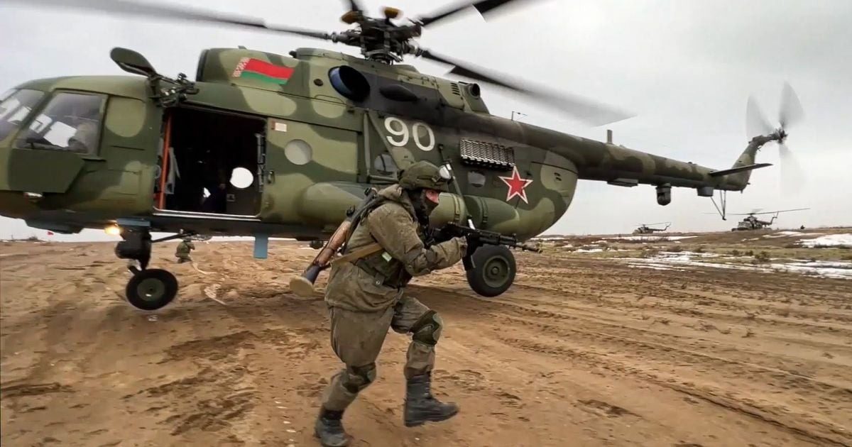 Угроза из Беларуси: Зеленский получил тайные данные от разведки