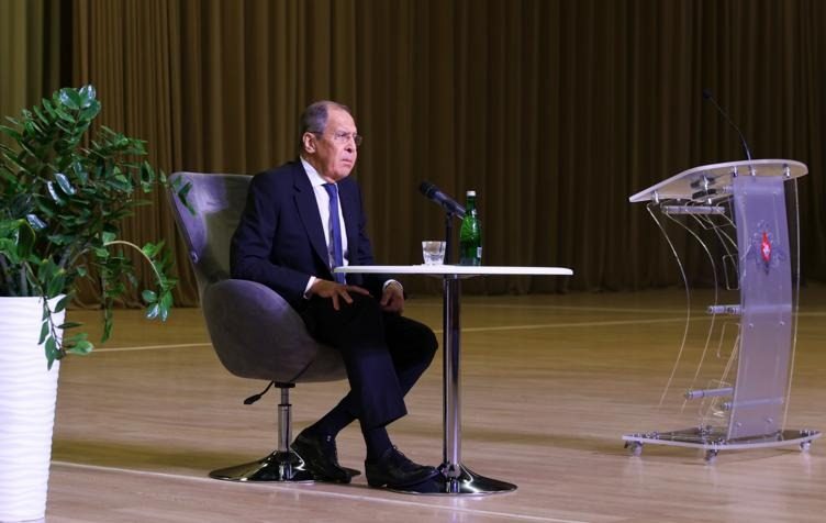 Нова шалена заява Лаврова про Україну
