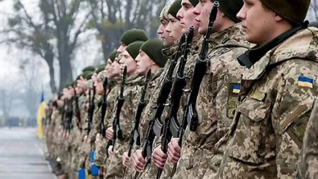 Молодёжь к оружию: военный ВСУ предложил радикальное решение