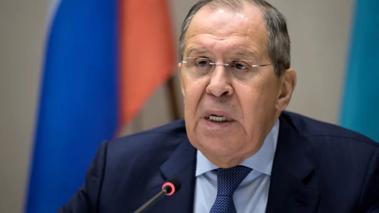 Нова шалена заява Лаврова про Україну