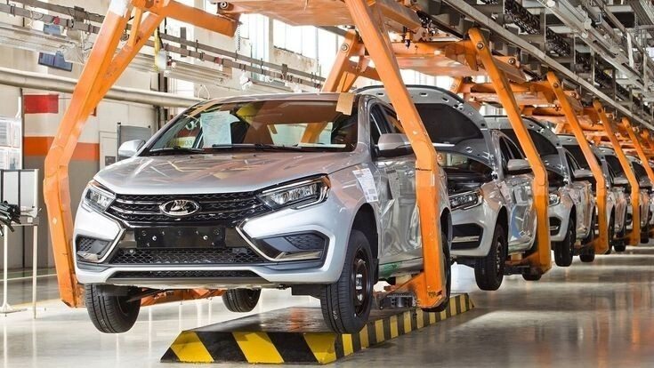 Крах російського “АвтоВАЗу”: новий скандал із дилерами