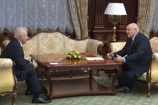 Ездил к Лукашенко: где сейчас экс-глава ВРУ Александр Мороз