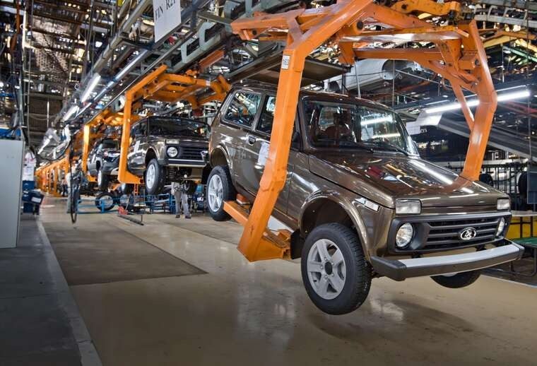 Крах російського “АвтоВАЗу”: новий скандал із дилерами