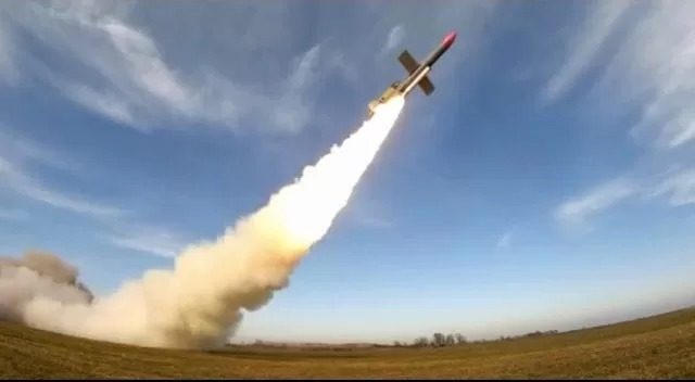 Ракету “Фламінго” ховають за дронами: експерт про деталі пусків