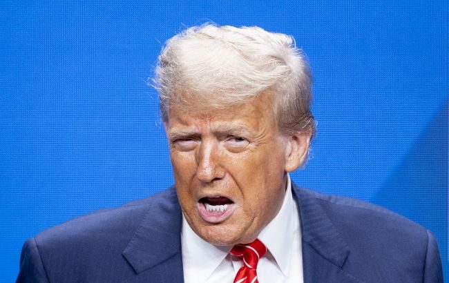 Трамп отреагировал на обвинения в готовности уступить Донбасс