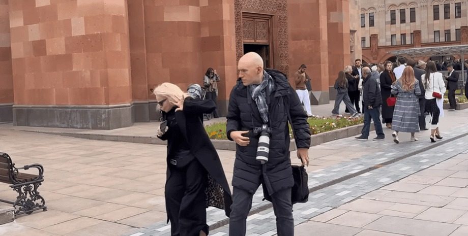 Долина оконфузилась на похоронах Кеосаяна: момент уже на видео