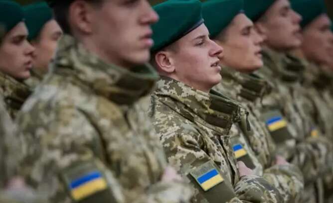 Молодёжь к оружию: военный ВСУ предложил радикальное решение