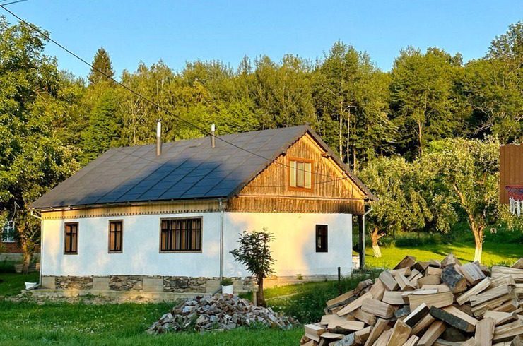 Українців почали штрафувати за будинки у селі: що не так