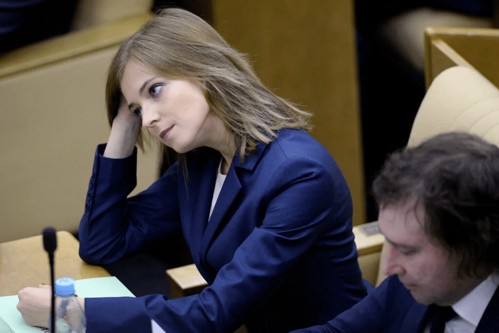Что известно о "няш-мяш" Поклонской, которая теперь носит дреды и увлекается язычеством (фото)