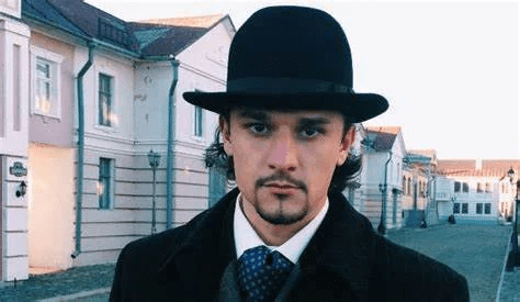 Тарас Цымбалюк стал новым "Холостяком": что о нем известно