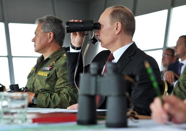 Путін наказав своїй армії призупинити бойові дії