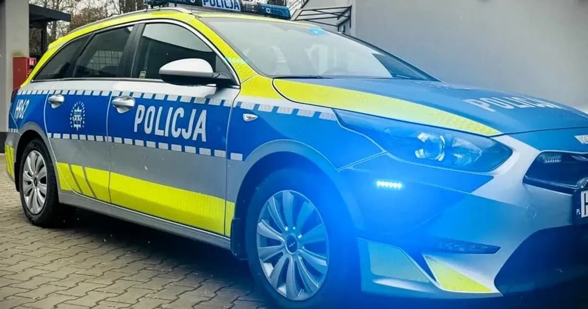 У Польщі українець відкусив шматок поліцейської машини: як його покарали
