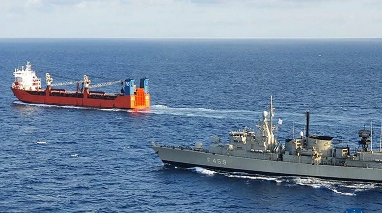 Путін після висадки французів на борт танкера РФ нахамив Макрону