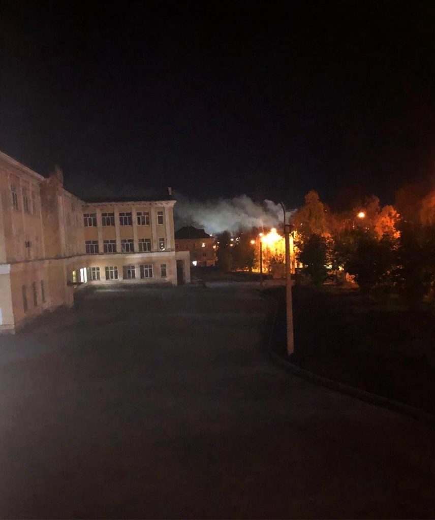 Во время выступления Путина атакован "Уралхим", который в 1700 км от границы с Украиной (фото) 4 Во время выступления Путина атакован "Уралхим", который в 1700 км от границы с Украиной (фото)