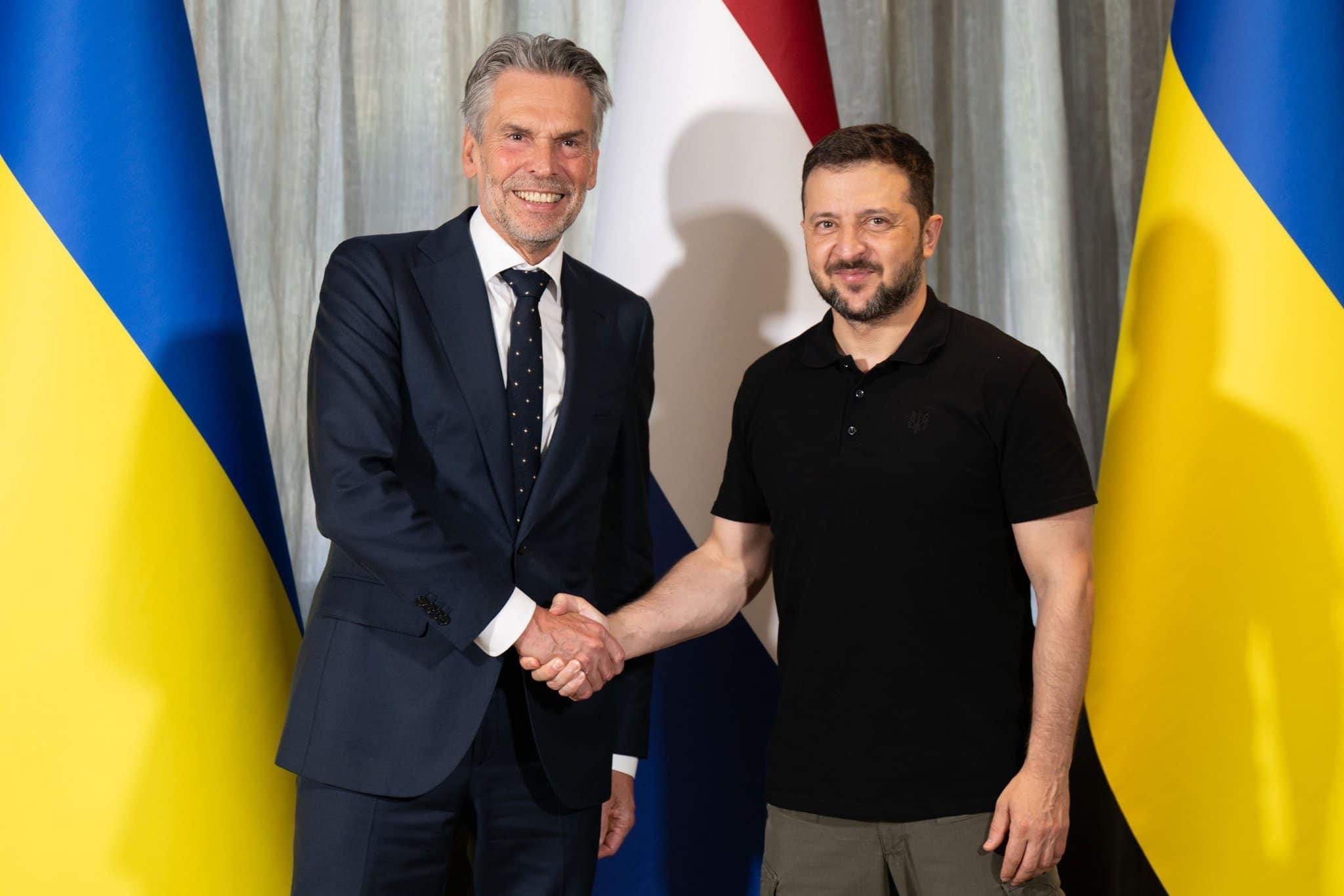 Зеленський про вето Будапешта: Україна стане членом ЄС попри спротив Орбана