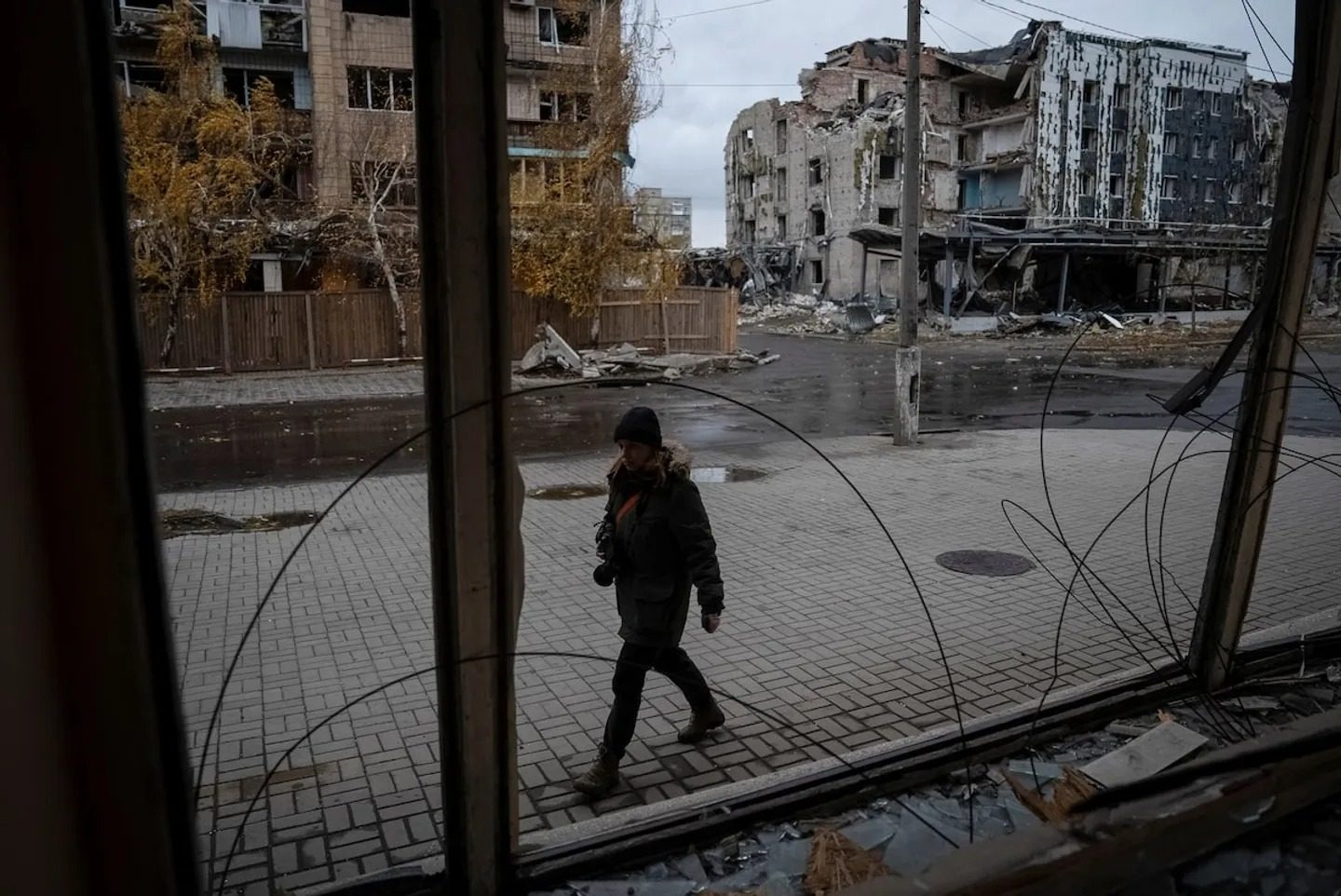 «Небо темное от дронов, город — руина»: ситуация в Покровске