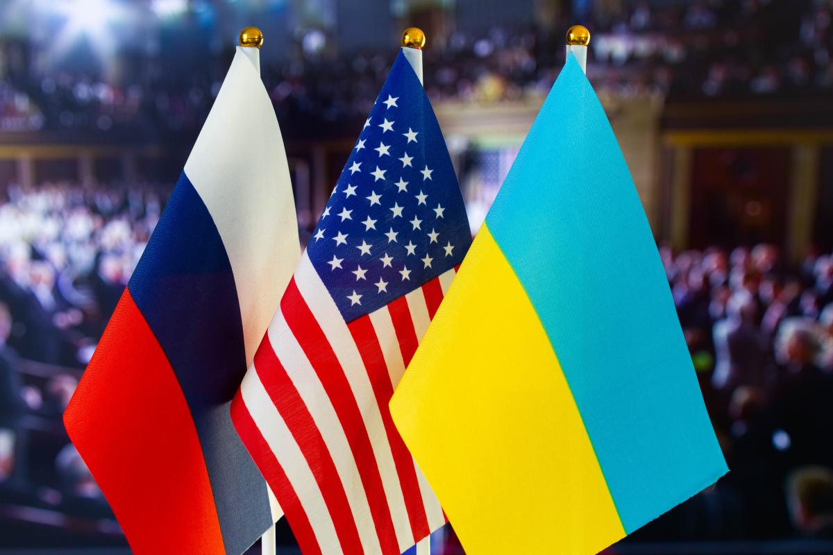 Axios: Вашингтон и Москва тайно обсуждают сценарий окончания войны в Украине