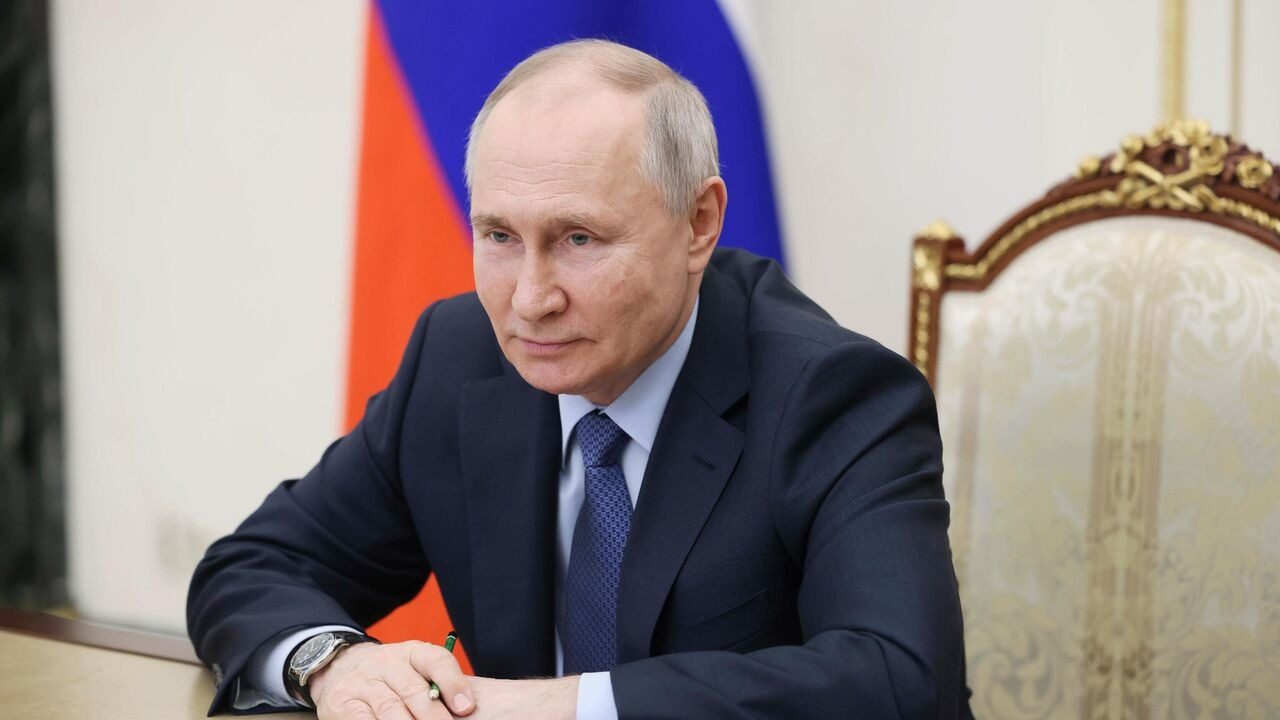 Дівчинка приперла Путіна до стінки проханням та зірвала постановку (відео)