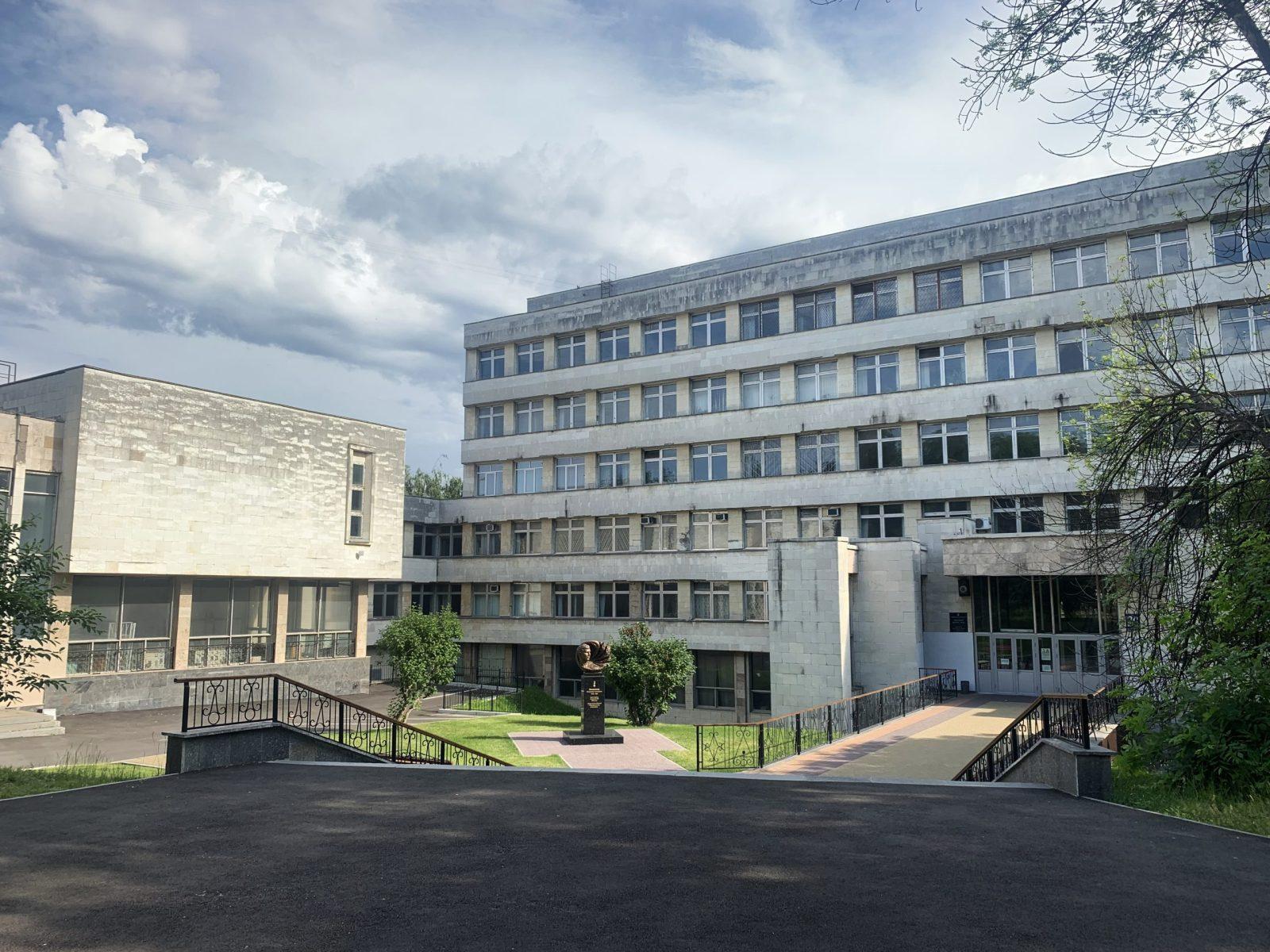 В КПИ на мусорнике оказалось уникальное наследие: фото ➤ Prozoro.net.ua