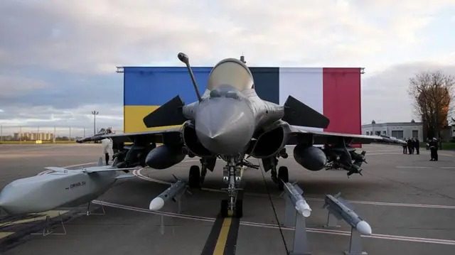 Експерти порахували, скільки Україна заплатить за 100 винищувачів Rafale