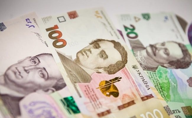 Денежная помощь: кому из украинцев начислят 6500 грн