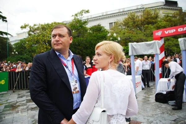 Бизнес с Кернесом и мать двоих детей: что известно о жене Добкина