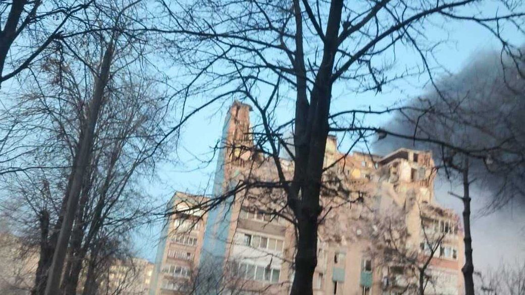 Россияне обстреляли жилые дома в Тернополе — десятки погибших и раненых ➤ Prozoro.net.ua