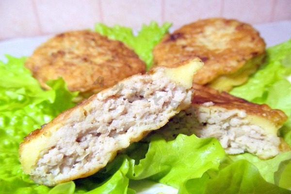 Секрет найсоковитіших курячих відбивних: цей продукт зробить кляр ідеальним