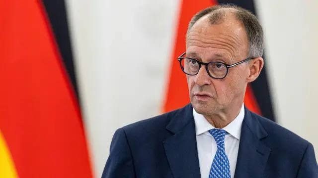 Мерц попросив Зеленського стримати наплив українців до Німеччини