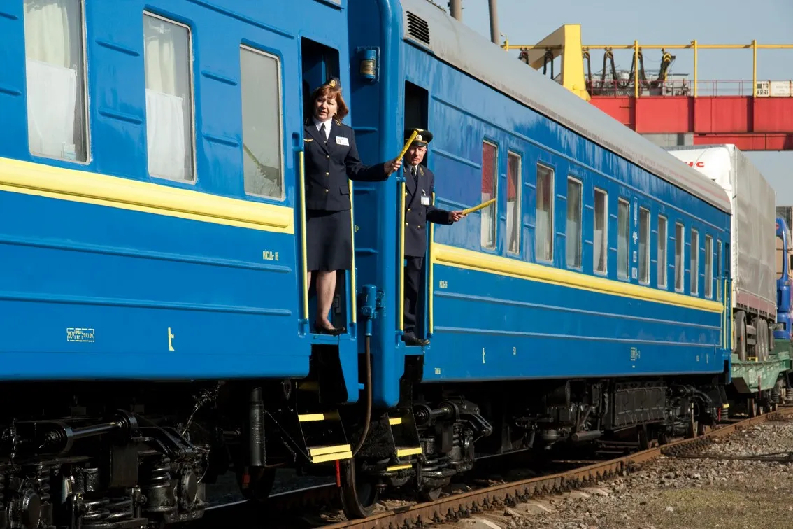 Зимова підтримка: коли запрацює програма “УЗ-3000”
