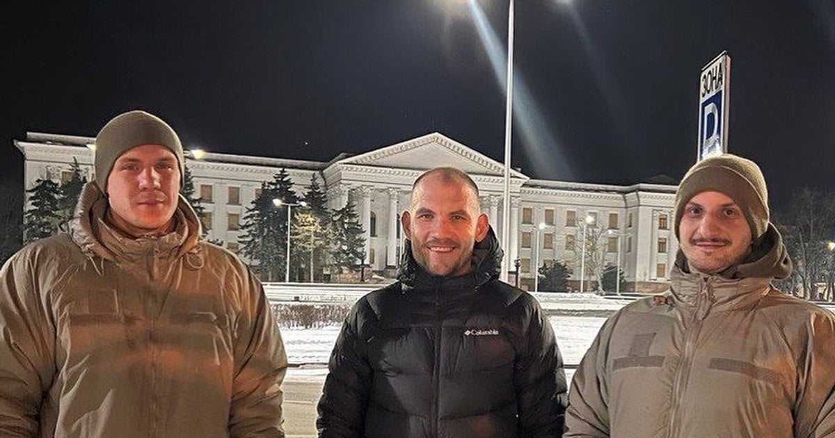 Что произошло с водителем Анджелины Джоли, которого забрали в ТЦК