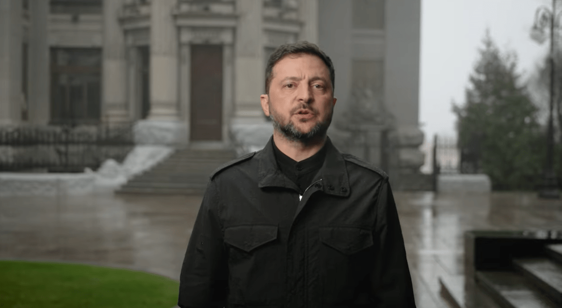“Життя без свободи”: Зеленський виступив з важливим зверненням до українців (відео)