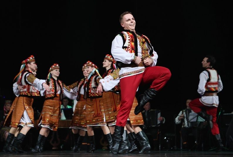 Ким виявилися нападники на ансамбль “Гуцулія” ➤ Prozoro.net.ua