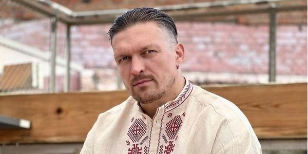 У Александра Усика отобрали квартиру