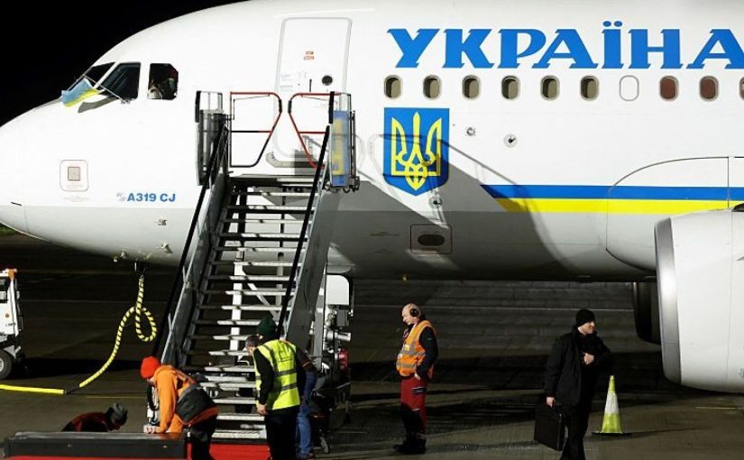 Хто переслідував літак Зеленського: в Офісі президента відповіли ➤ Prozoro.net.ua