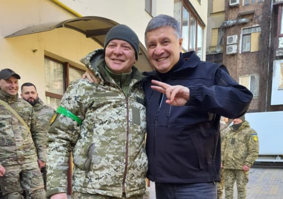 Як живе колишній міністр МВС Аваков сьогодні і чим займається після політики 9 Як живе колишній міністр МВС Аваков сьогодні і чим займається після політики