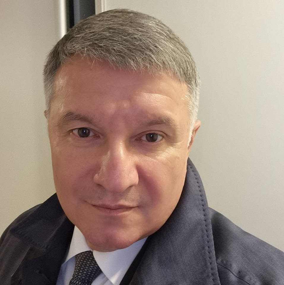 Як живе колишній міністр МВС Аваков сьогодні і чим займається після політики 8 Як живе колишній міністр МВС Аваков сьогодні і чим займається після політики