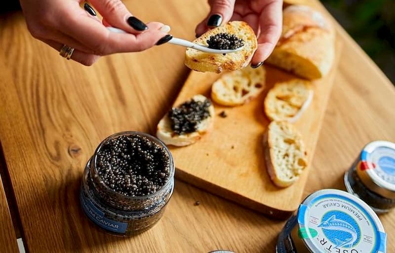 Вкусно и недорого: альтернатива красной икре для Нового года