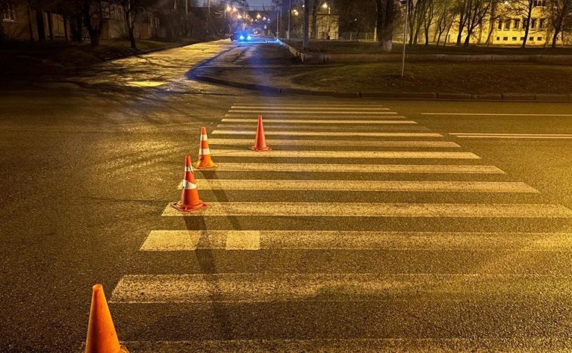 Судья наехала на двоих детей на пешеходном переходе: фото ➤ Prozoro.net.ua