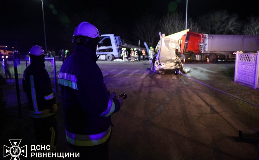 Відомий футболіст з дружиною та донькою ледь не загинув у ДТП (фото) ➤ Prozoro.net.ua