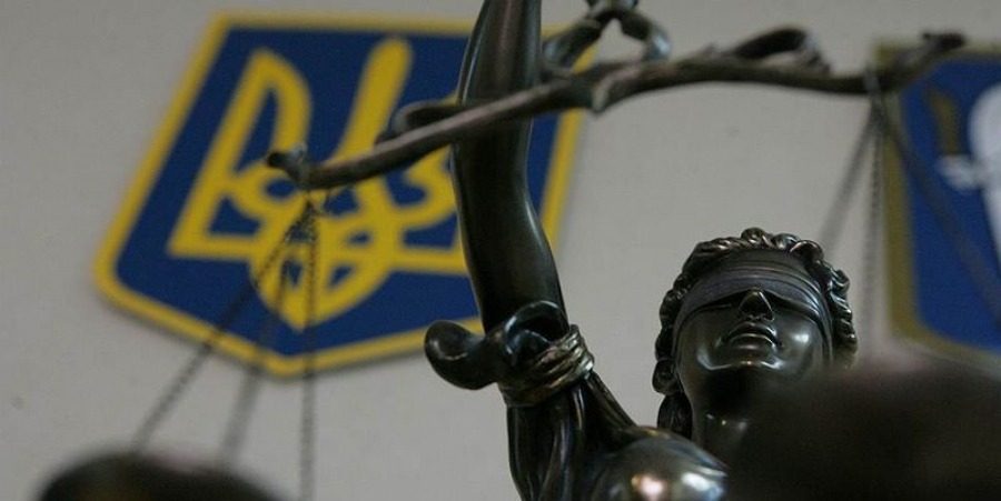 Исполнительная служба изъяла у украинца 12 палок: выставила на аукцион