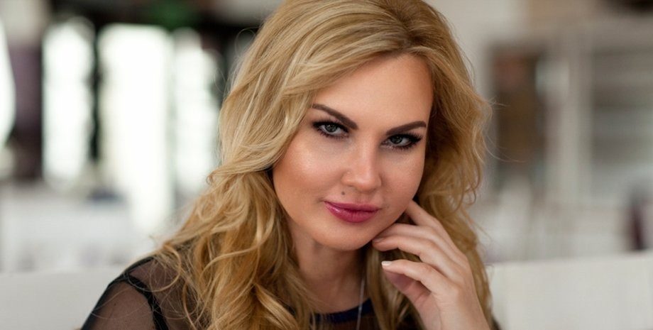 Камалія засліпила сукнею, яку не одягає без охорони (фото)